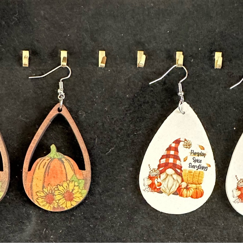 2 sets of Fall pierced earrings.